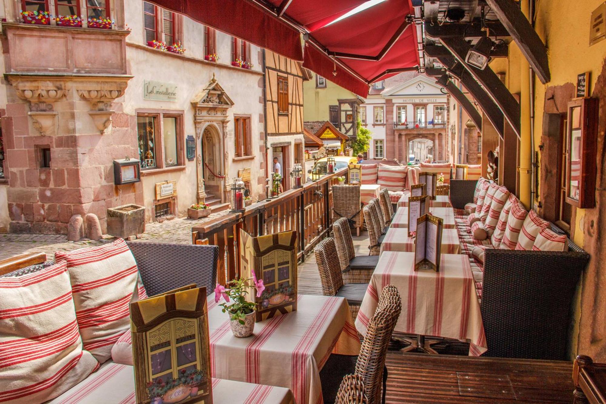 Hotel Au Cerf Riquewihr Esterno foto